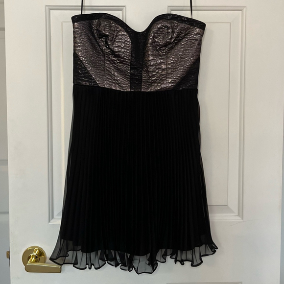 SOLD⚡️🥤TIBI Bond Girl Strapless Metallic Pleated Dress 2 The Flash Wardrobe - Picture 4 of 13